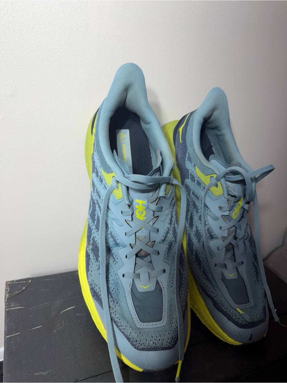 HOKA Speedgoat 5 Men’s Size 13 Trail Running Shoes Vibram Megagrip Blue - Picture 4 of 17